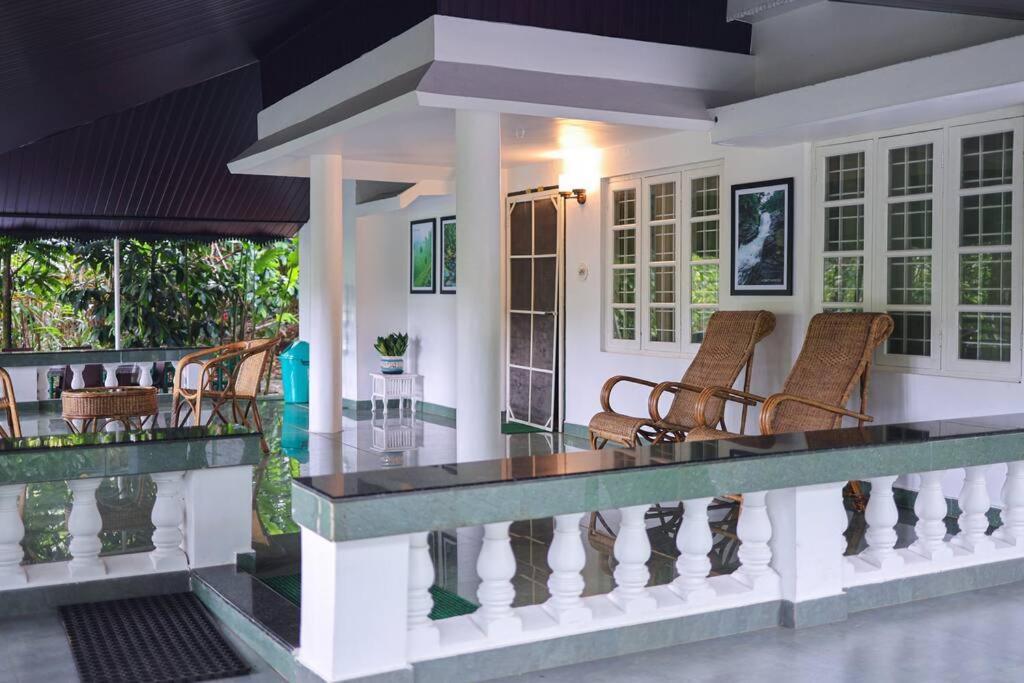 Villa Breezy Point à Vagamon Extérieur photo
